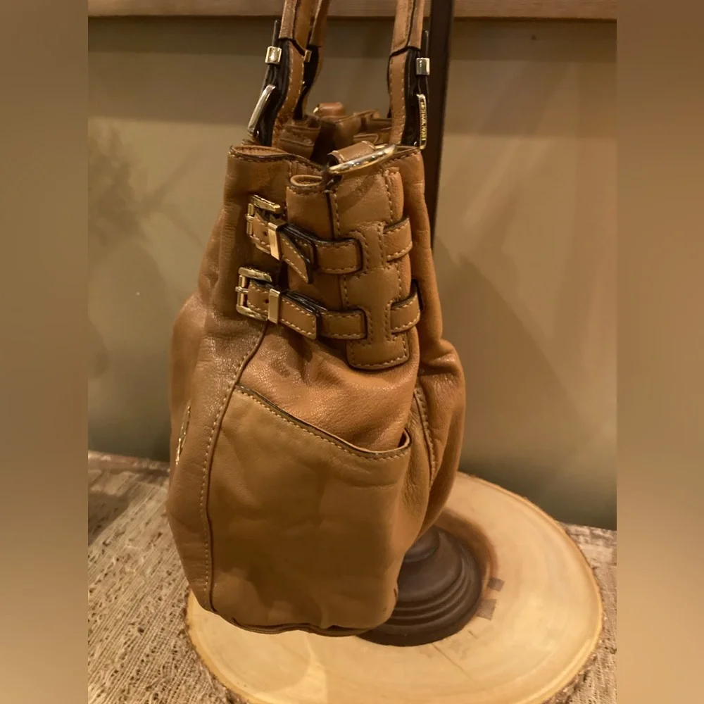 Michael Kors Way Bag Carmel Brown Cinch Buckle‎ Logo Charm Hobo Tote Satchel